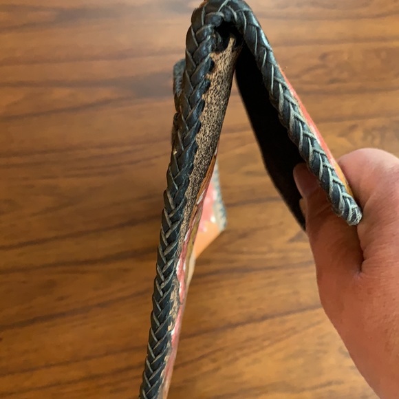 Prisonart Handpainted Leather Clutch - Picture 7 of 8